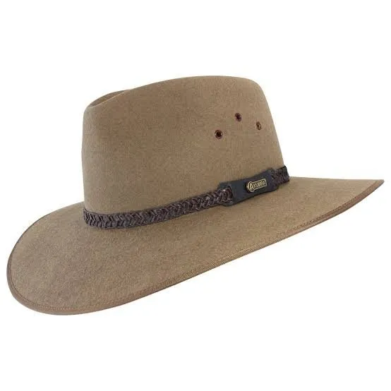 Akubra Tablelands