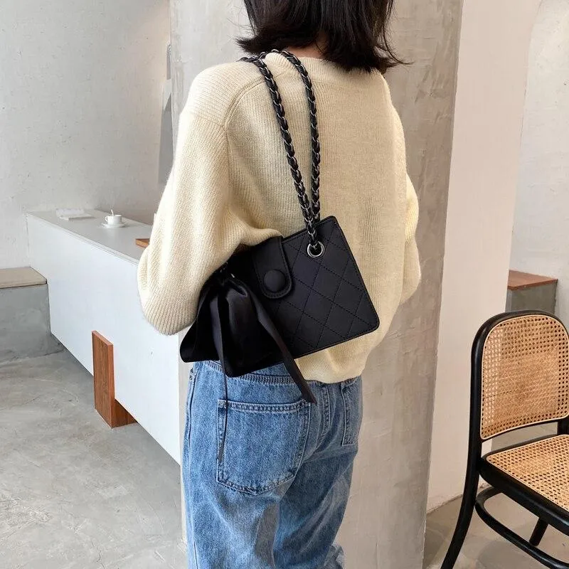 Black Ribbon Design PU Leather Crossbody Bag
