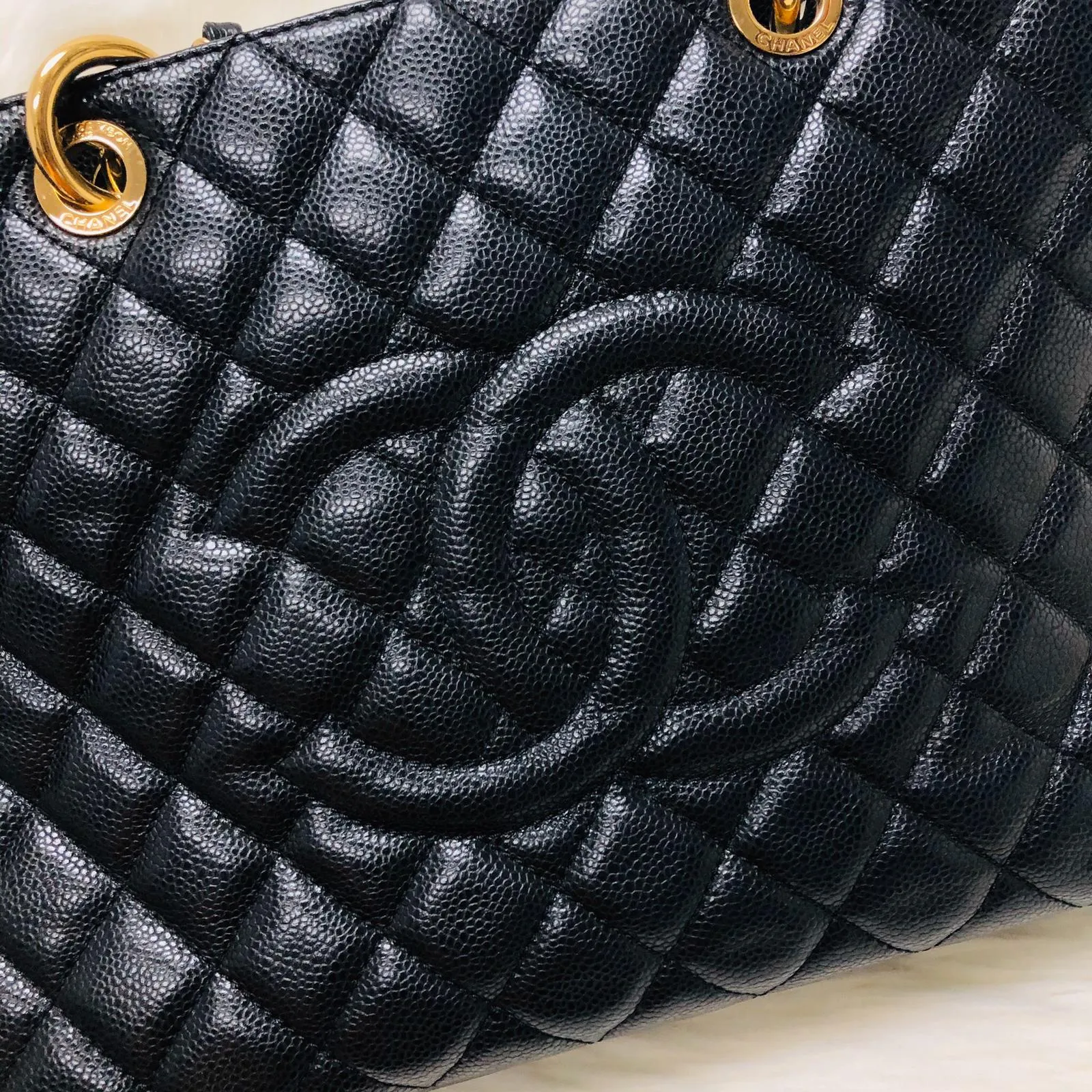 Chanel Black Caviar GST Leather Grand Shopping Tote in Black