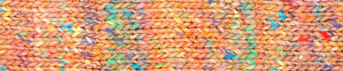 SHIFTING SANDS SHAWL KIT & TIMELESS NORO BOOKLET