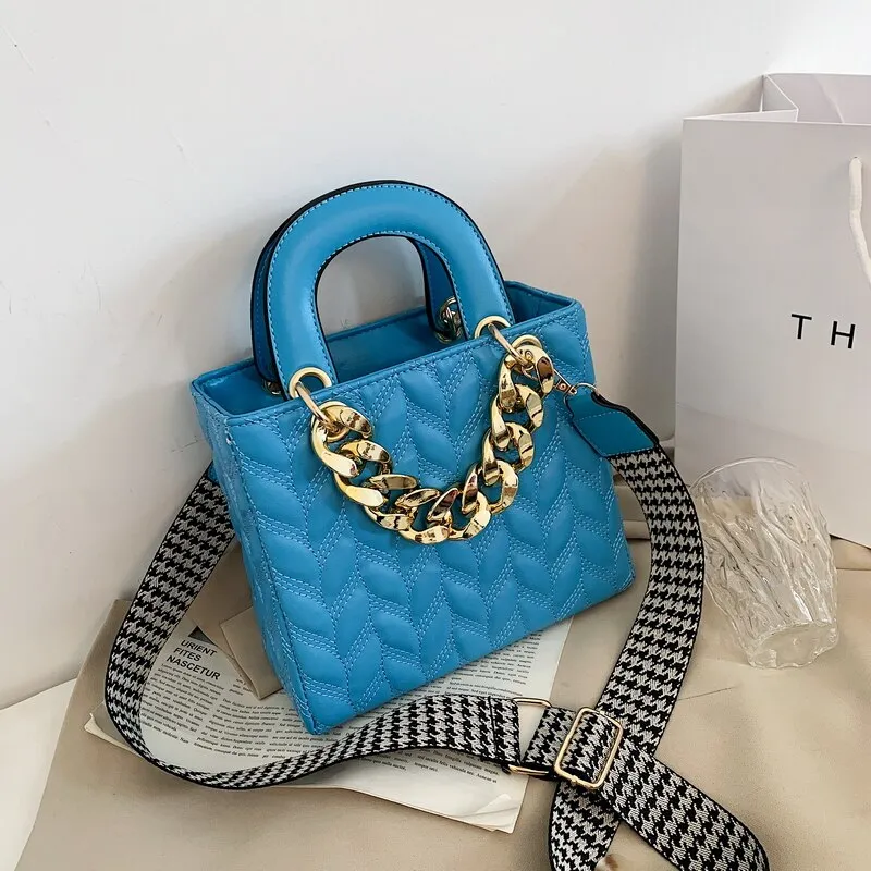Vvsha Lattice Square Tote bag 2022 Summer New PU Leather Women's Designer Handbag Wide Shoulder strap Shoulder Messenger Bag Purses