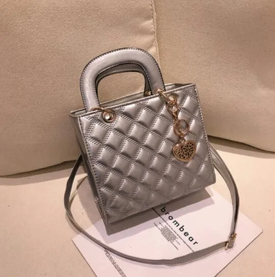 Vvsha Luxury Brand Tote bag 2022 Fashion New High Quality Patent Leather Women's Designer Handbag Lingge Chain Shoulder Messenger Bag
