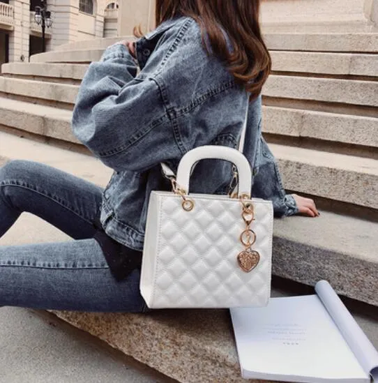 Vvsha Luxury Brand Tote bag 2022 Fashion New High Quality Patent Leather Women's Designer Handbag Lingge Chain Shoulder Messenger Bag