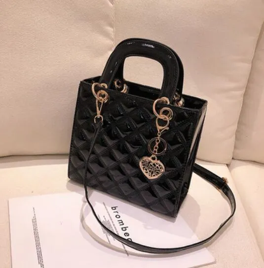 Vvsha Luxury Brand Tote bag 2022 Fashion New High Quality Patent Leather Women's Designer Handbag Lingge Chain Shoulder Messenger Bag